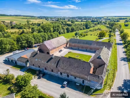ensemble immobilier de caractère sur 4.5ha de terrain