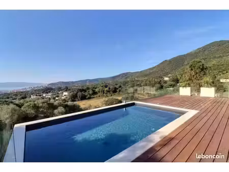 maison 4 pièces 171 m²