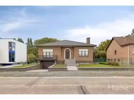 bungalow quatre façades avec 4 chambres  sous-sol complet e