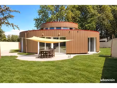 maison autosuffisante - possibilité d'autonomie complète - haute performance énergétique