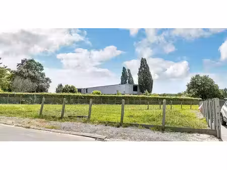 landelijke bouwgrond voor halfopen bebouwing op 10a 74ca