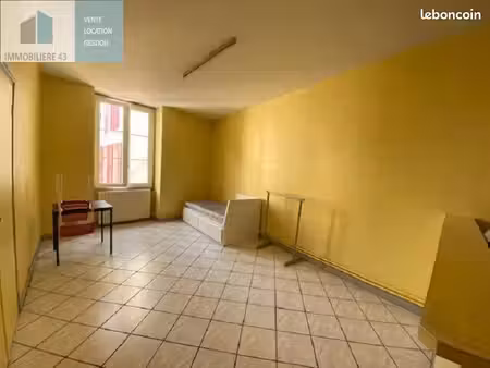 studio 1 pièce 31 m²