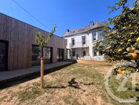 maison 7 pièces 200 m²
