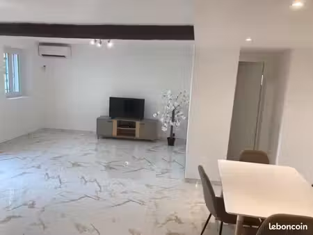 à louer bas de maison 55m2