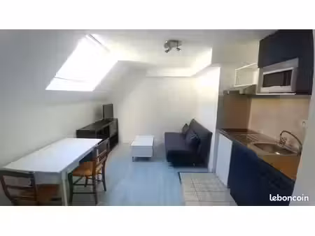 studio meublé rénové triangle d’or