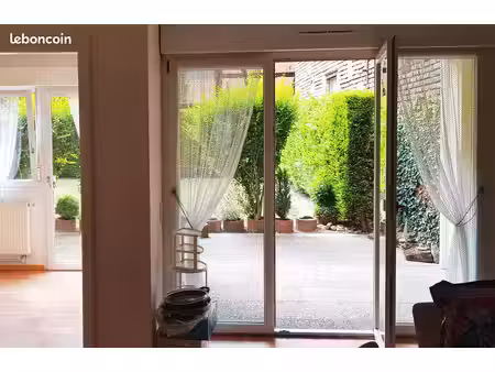 résidence seniors sécurisée • t2 pmr 55 m² • esprit petite maison + terrasse 23 m² & jardi