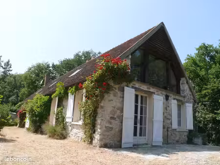 maison forestière en pierre 4 chambres dans foret privée entre mortefontaine et thiers sur