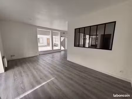 local 55 m² montbéliard