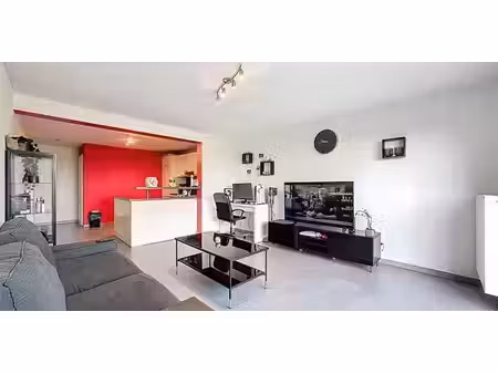 sous option - appartement à vendre à villers-l'évêque avec 1 chambre à coucher