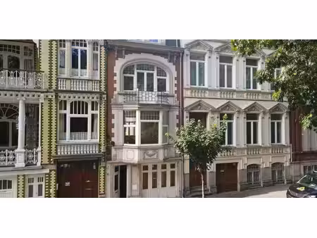 maison à vendre à la louvière pour € 275.000 avec 5 chambres à coucher