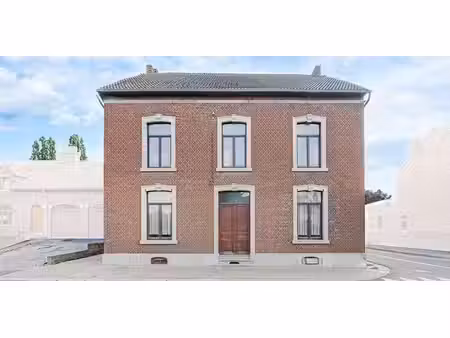 villa à vendre à thisnes pour € 275.000 avec 6 chambres à coucher