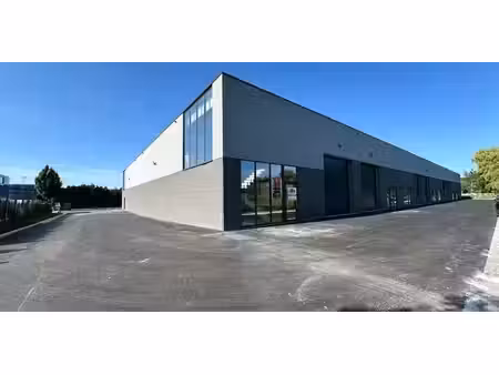 bâtiment d’entreprise à vendre à dadizele pour € 319.250