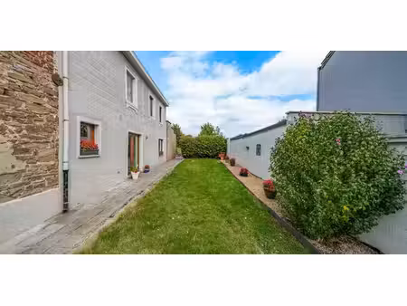 sous option - maison à vendre à velaine avec 3 chambres à coucher