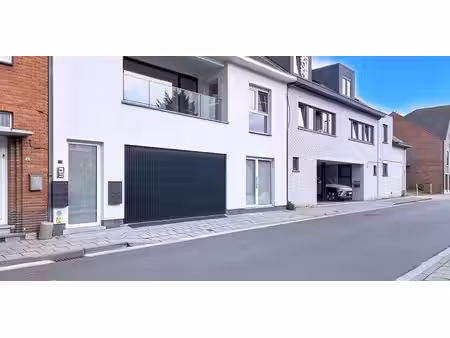 appartement à vendre à oedelem pour € 319.000 avec 3 chambres à coucher