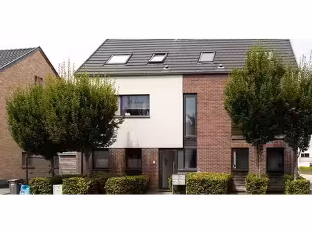 sous option - duplex à vendre à vorst avec 2 chambres à coucher