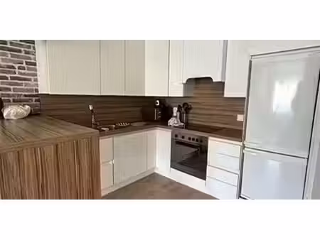 immeuble d'appartements à vendre à aartselaar pour € 215.000 avec 1 chambre à coucher