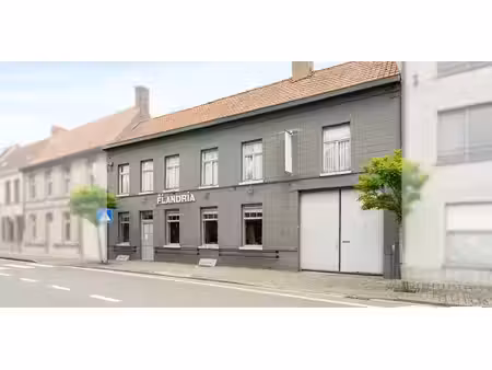 bien commercial à vendre à wakken pour € 210.000 avec 3 chambres à coucher
