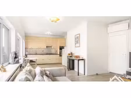 penthouse à vendre à sint-amandsberg pour € 299.000 avec 2 chambres à coucher