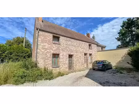 immeuble d'appartements à vendre à laplaigne pour € 220.000 avec 3 chambres à coucher