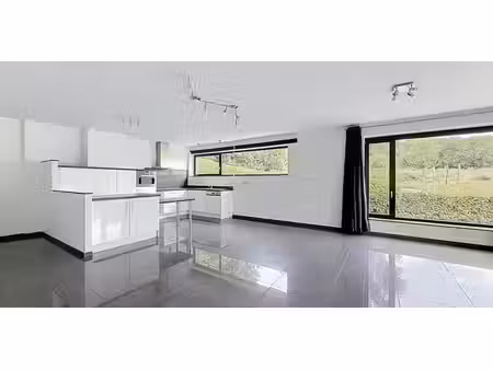 app. rez-de-chaussée à vendre à neuville-en-condroz pour € 239.000 avec 1 chambre à couche