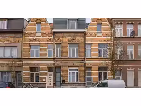 maison de maître à vendre à hoboken pour € 369.000 avec 4 chambres à coucher