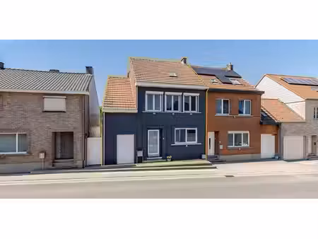 maison à vendre à burst pour € 299.000 avec 3 chambres à coucher