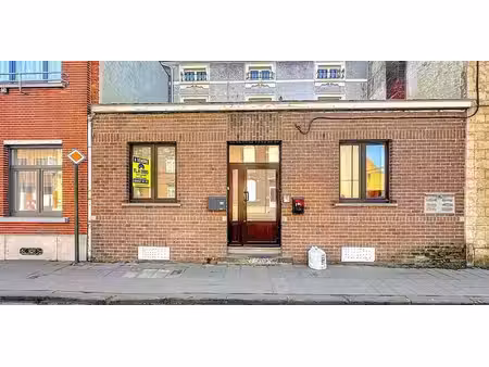 sous option - immeuble d'appartements à vendre à marchienne-au-pont avec 4 chambres à couc