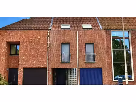 immeuble d'appartements à vendre à eeklo pour € 375.000 avec 5 chambres à coucher