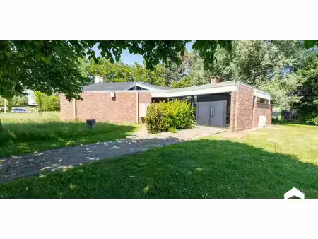 bâtiment commercial à vendre à ezemaal pour € 299.000