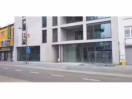 bâtiment commercial à vendre à mol pour € 295.393