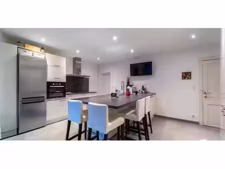 sous option - maison à vendre à alleur avec 3 chambres à coucher