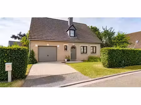 sous option - maison à vendre à aye avec 3 chambres à coucher