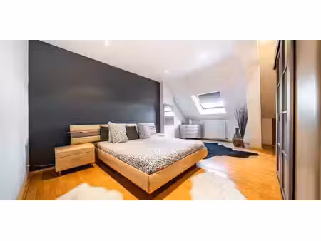 duplex à vendre à tertre pour € 250.000 avec 3 chambres à coucher