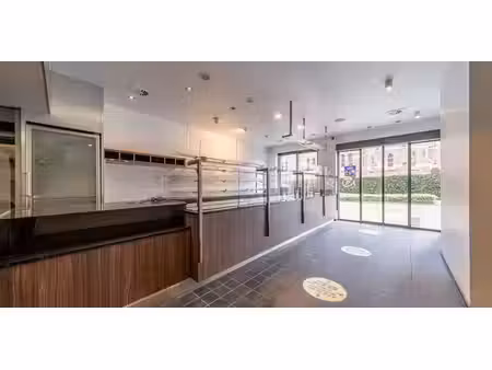 bâtiment commercial à vendre à hingene pour € 299.000