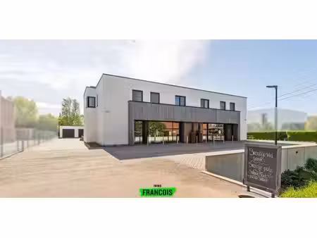 bâtiment commercial à vendre à eernegem pour € 300.000