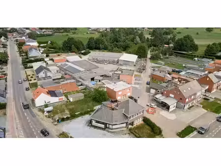 bien commercial à vendre à putte pour € 445.000 avec 3 chambres à coucher