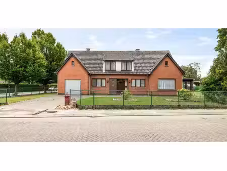 maison à vendre à sint-job-in-'t-goor pour € 449.000 avec 3 chambres à coucher