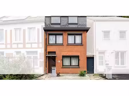 sous option - maison à vendre à wavre avec 4 chambres à coucher