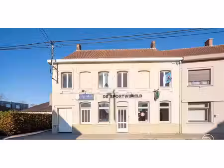 bien commercial à vendre à kerkhove pour € 250.000 avec 4 chambres à coucher