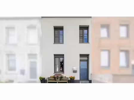 maison à vendre à aiseau pour € 249.000 avec 2 chambres à coucher