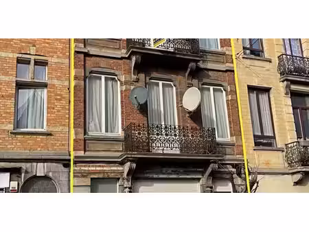 usage mixte à vendre à forest pour € 380.000 avec 4 chambres à coucher