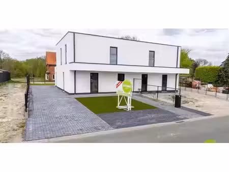 sous option - maison à vendre à leopoldsburg avec 3 chambres à coucher