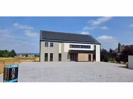 app. rez-de-chaussée à vendre à gimnée pour € 255.000 avec 3 chambres à coucher