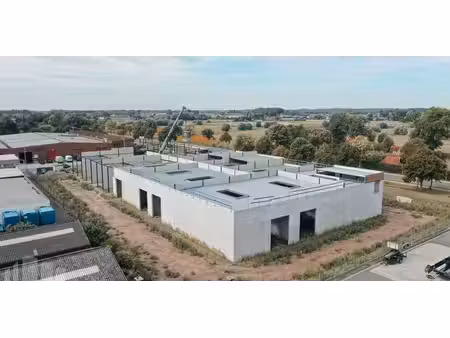bâtiment d’entreprise à vendre à meulebeke pour € 341.050