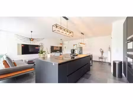 appartement à vendre à cerexhe-heuseux pour € 389.000 avec 2 chambres à coucher