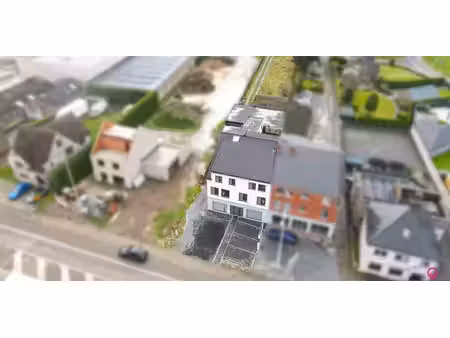 bâtiment commercial à vendre à donk pour € 385.000
