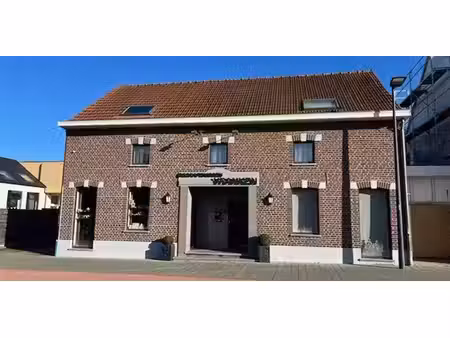 bien commercial à vendre à nieuwerkerken pour € 385.000 avec 3 chambres à coucher