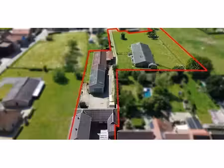bâtiment commercial à vendre à widooie pour € 389.000 avec 4 chambres à coucher