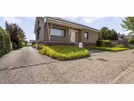 sous option - maison à vendre à lanaken avec 4 chambres à coucher