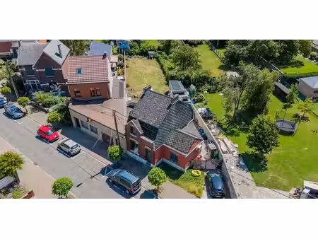 maison à vendre à tamines pour € 260.000 avec 3 chambres à coucher